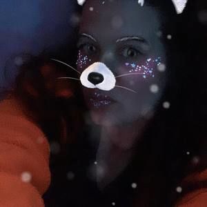 Meet your Posher, Carrie l.